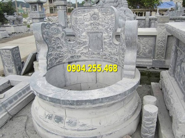 Mẫu mộ đá tròn được làm từ đá xanh của Đá mỹ nghệ Hà An
