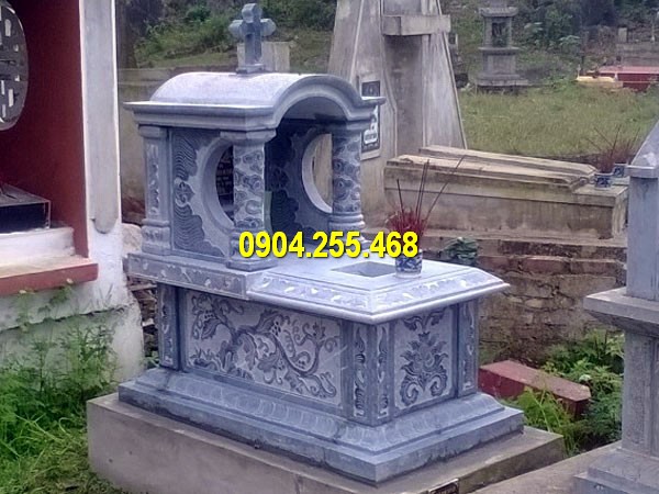 Một sản phẩm mộ vòm bằng đá xanh của Đá mỹ nghệ Hà An