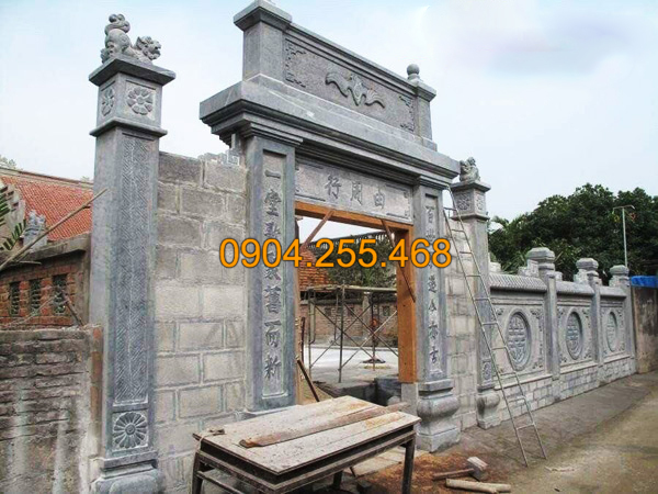 Thi công lắp đặt cổng chùa bằng đá tại Kon Tum