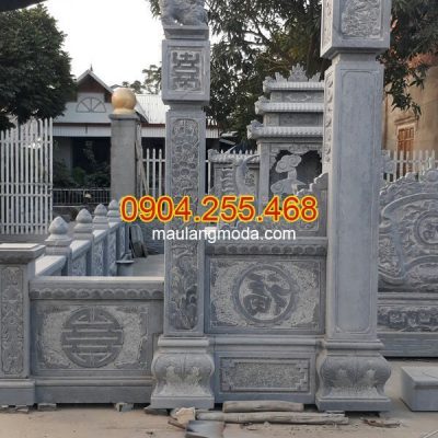 Trụ cổng đá phong thuỷ tại cổng các khu lăng mộ dòng họ