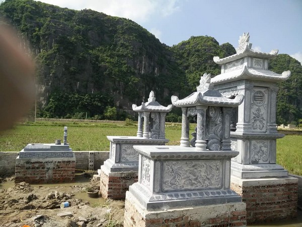 Hình ảnh mẫu mộ đá đẹp nhất Ninh Bình