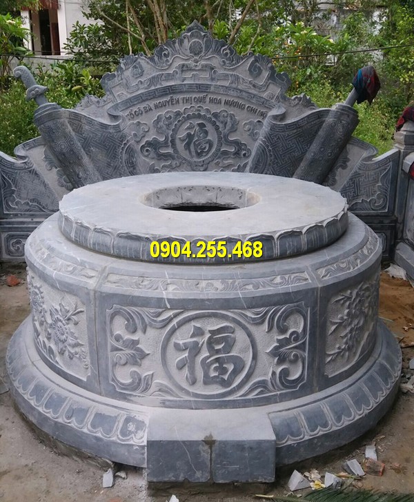 Mẫu mộ tròn được làm từ đá tự nhiên nguyên khối
