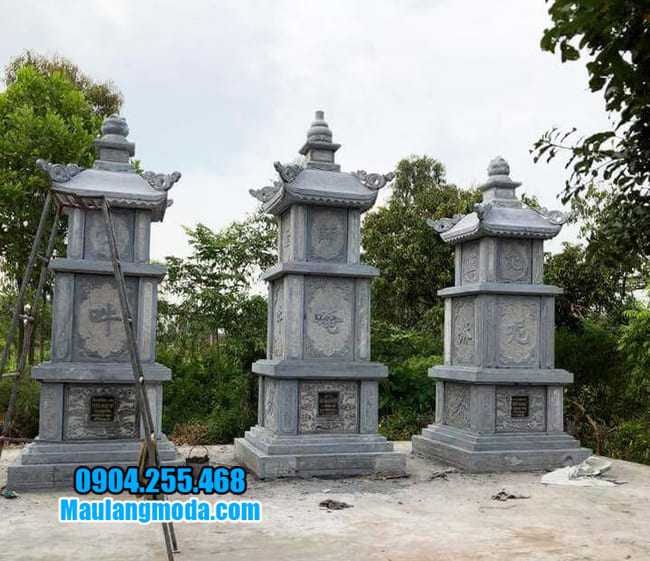 mẫu mộ đá hình tháp tại Bình Phước