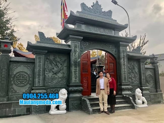 cổng tam quan bằng đá đẹp tại Hà Giang