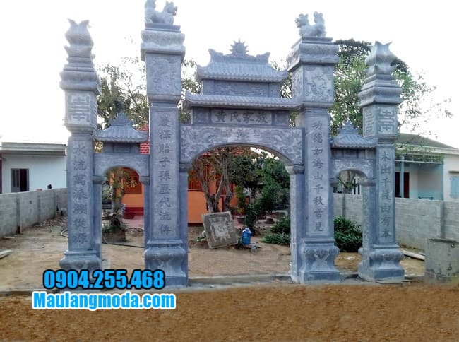 cổng chùa bằng đá tại Quy Nhơn