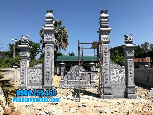 cổng tam quan bằng đá tại Quy Nhơn